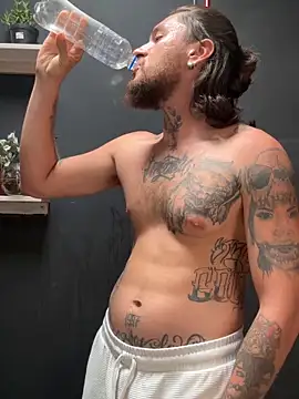 raymon616 online show from November 2025 07:30:02 PM