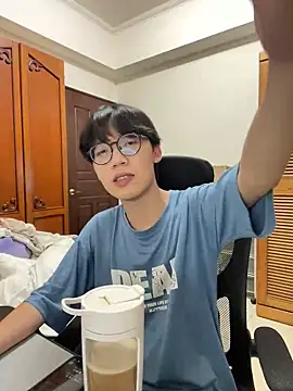 Snapshot of hihi0169 chatting on February 2025 03:48:02 PM hihi0169 online show from February 2025 03:48:02 PM