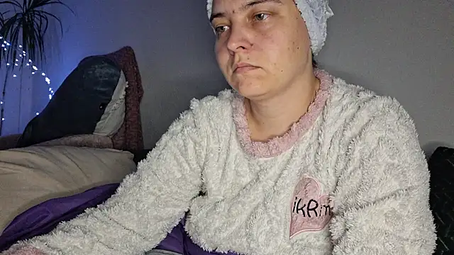 Cyndee Winter online show from November 2025 07:48:02 PM