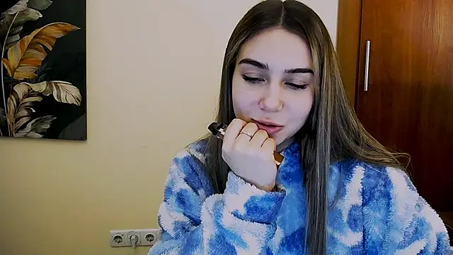 Lili magic online show from February 2025 03:52:01 PM