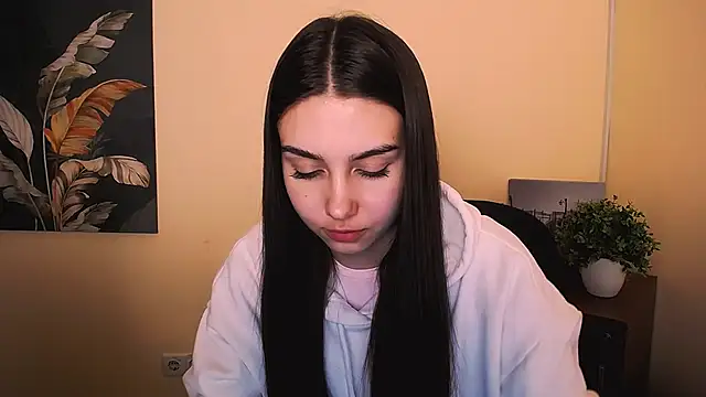 Lili magic online show from September 2025 01:12:02 PM