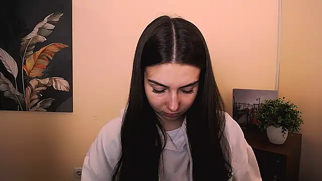 Lili magic online show from September 2025 12:31:02 PM