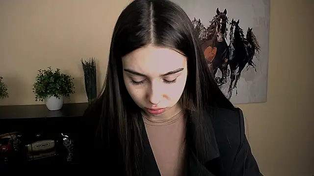 Lili magic online show from December 2025 01:26:01 PM