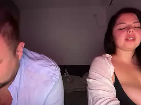 pusyjjam online show from February 2026 11:09:01 PM