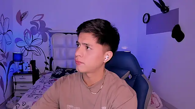 Snapshot of Niicky1_ chatting on December 2024 09:26:01 PM Niicky1  online show from December 2024 09:26:01 PM