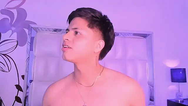 Snapshot of Niicky1_ chatting on January 2025 08:59:01 PM Niicky1  online show from January 2025 08:59:01 PM