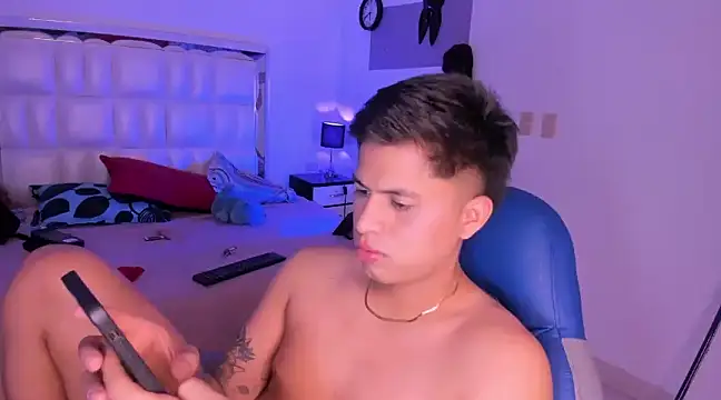 Snapshot of Niicky1_ chatting on January 2025 12:29:01 AM Niicky1  online show from January 2025 12:29:01 AM