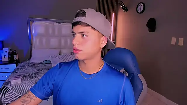 Snapshot of Niicky1_ chatting on March 2025 08:56:01 PM Niicky1  online show from March 2025 08:56:01 PM