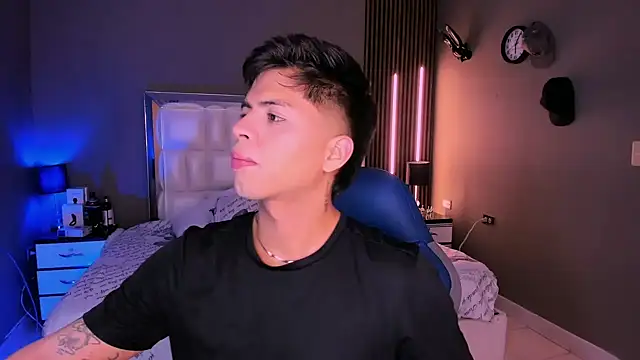 Snapshot of Niicky1_ chatting on March 2025 09:21:01 PM Niicky1  online show from March 2025 09:21:01 PM