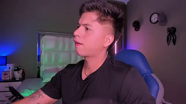 Snapshot of Niicky1_ chatting on September 2025 09:14:02 PM Niicky1  online show from September 2025 09:14:02 PM