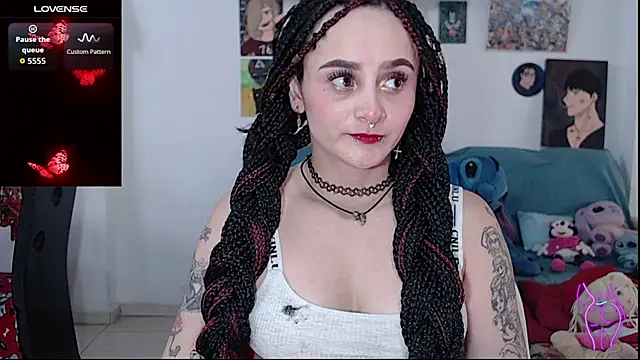 kitty22  online show from December 2025 02:48:01 PM