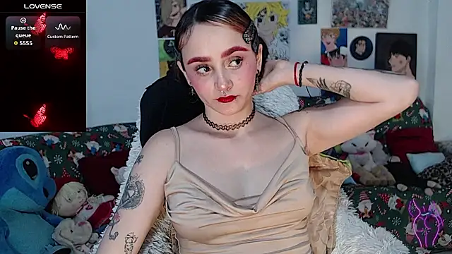 kitty22  online show from January 2026 02:43:01 PM