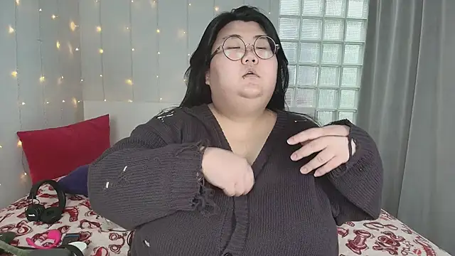 Snapshot of Nadine_asian chatting on January 2026 08:28:02 AM Nadine asian online show from January 2026 08:28:02 AM