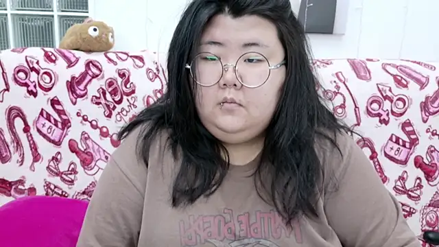 Snapshot of Nadine_asian chatting on March 2026 09:04:01 AM Nadine asian online show from March 2026 09:04:01 AM