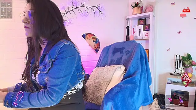 Rapunzeell  online show from September 2025 01:23:01 PM