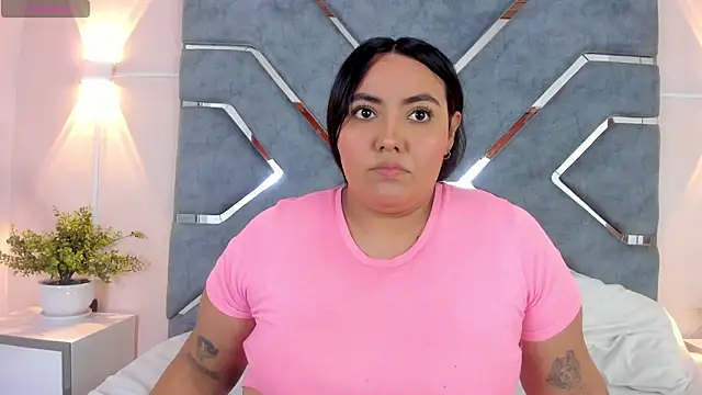 LucciaPorter online show from March 2026 01:37:02 PM