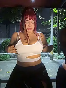 RavenM8 online show from December 2025 01:26:02 AM