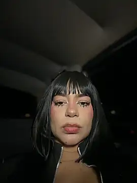 RavenM8 online show from June 2026 01:48:01 AM