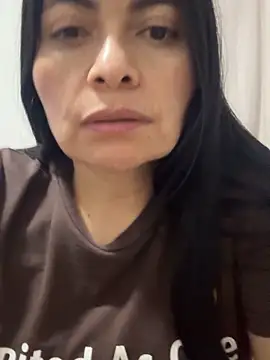 Snapshot of Janna099 chatting on February 2025 01:27:01 AM Janna099 online show from February 2025 01:27:01 AM