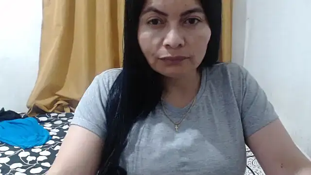 Snapshot of Janna099 chatting on October 2025 11:05:01 PM Janna099 online show from October 2025 11:05:01 PM