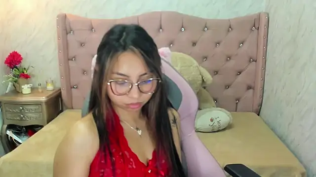 XSmaggiiee online show from January 2025 05:50:02 AM