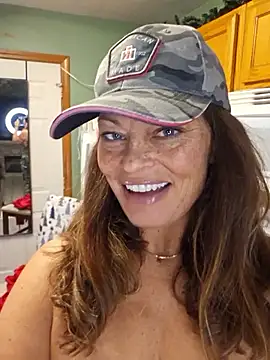 Snapshot of Erotic_and_Exotic chatting on January 2026 05:43:02 AM Erotic and Exotic online show from January 2026 05:43:02 AM