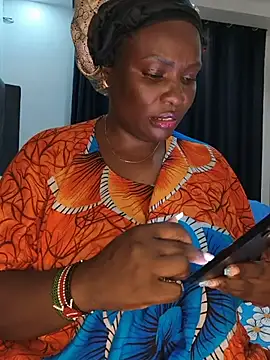 Snapshot of Nevvy_Pretty chatting on June 2026 08:24:01 PM Nevvy Pretty online show from June 2026 08:24:01 PM