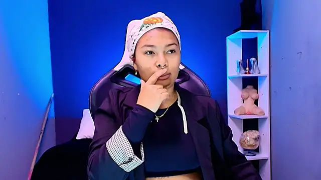 Snapshot of JadaRoberts chatting on September 2025 12:32:01 PM JadaRoberts online show from September 2025 12:32:01 PM