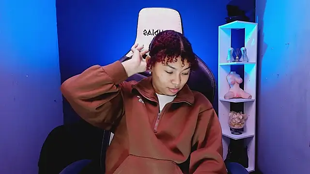 Snapshot of JadaRoberts chatting on October 2025 12:12:02 PM JadaRoberts online show from October 2025 12:12:02 PM