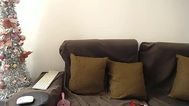 Snapshot of sara_winehouse1 chatting on January 2025 04:27:01 PM sara winehouse1 online show from January 2025 04:27:01 PM