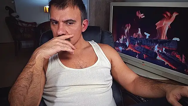 Snapshot of officeman7 chatting on December 2024 05:51:02 PM officeman7 online show from December 2024 05:51:02 PM