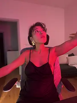 Snapshot of IzanamiTime chatting on December 2025 03:22:02 AM IzanamiTime online show from December 2025 03:22:02 AM