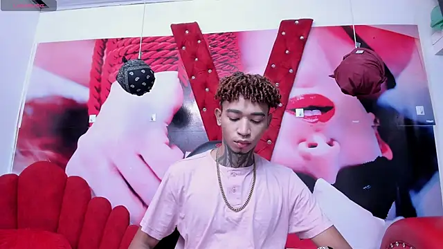 Snapshot of sexy_blacks_ chatting on March 2025 11:17:01 AM sexy blacks online show from March 2025 11:17:01 AM