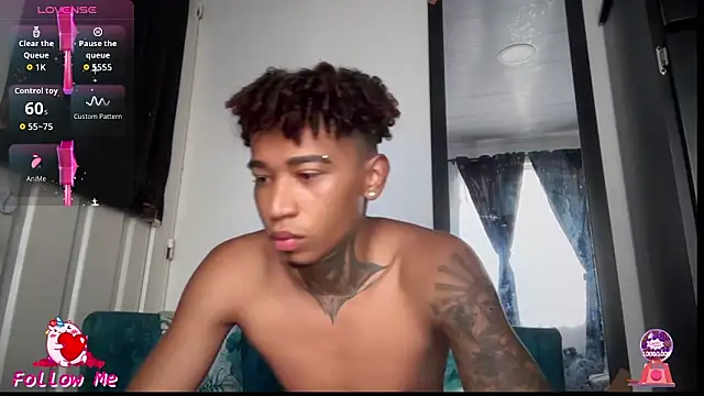 Snapshot of sexy_blacks_ chatting on November 2025 12:02:02 PM sexy blacks online show from November 2025 12:02:02 PM