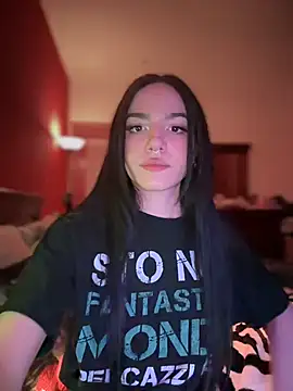 Snapshot of ShannonShanny chatting on December 2024 07:12:01 PM ShannonShanny online show from December 2024 07:12:01 PM