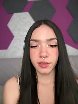 Snapshot of ShannonShanny chatting on March 2025 09:55:01 AM ShannonShanny online show from March 2025 09:55:01 AM