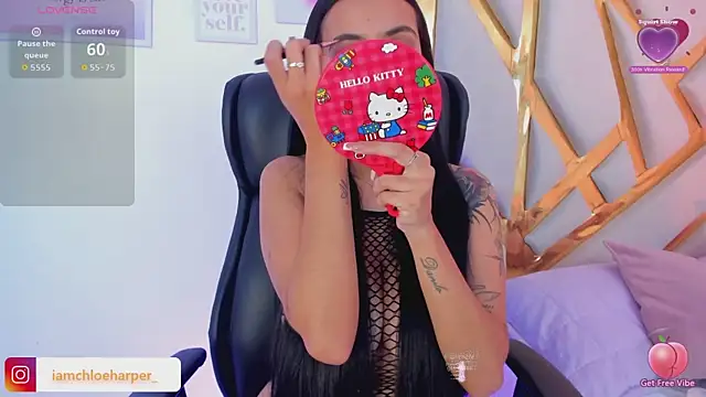 ChloeHarper  online show from November 2025 07:02:02 PM