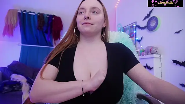  Yummy Girl  online show from March 2026 07:11:01 PM