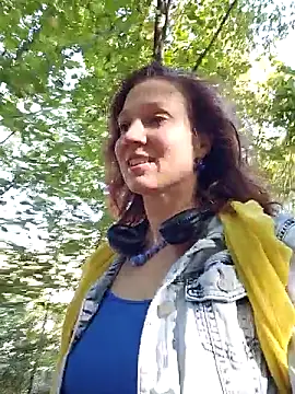 Snapshot of Exhibitionsplit chatting on October 2025 11:58:01 AM Exhibitionsplit online show from October 2025 11:58:01 AM