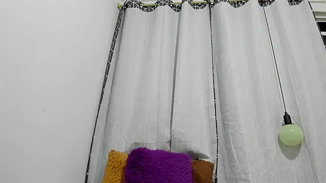 Snapshot of aleteacher chatting on February 2025 06:07:01 AM aleteacher online show from February 2025 06:07:01 AM