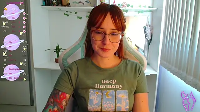 Snapshot of Ahrya_ chatting on November 2025 12:27:01 PM Ahrya online show from November 2025 12:27:01 PM