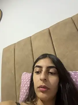 Snapshot of cristel_17 chatting on June 2026 08:57:02 PM cristel 17 online show from June 2026 08:57:02 PM