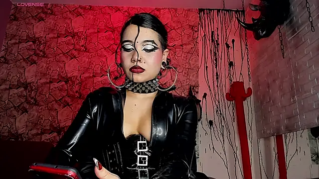 Snapshot of irregular_fetish_ chatting on December 2024 04:04:02 AM irregular fetish online show from December 2024 04:04:02 AM