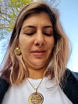 scarlett moore online show from March 2026 12:22:02 PM