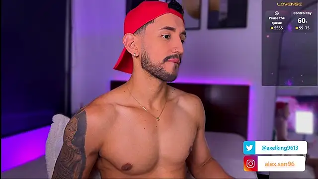 AxelKing1326 online show from November 2025 09:26:02 PM