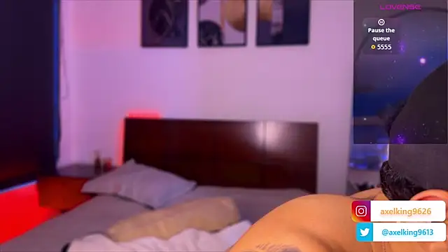 AxelKing1326 online show from March 2026 10:36:05 PM