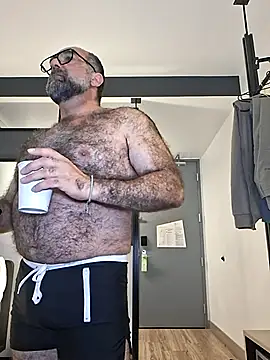 chainjulious online show from April 2026 11:23:01 AM