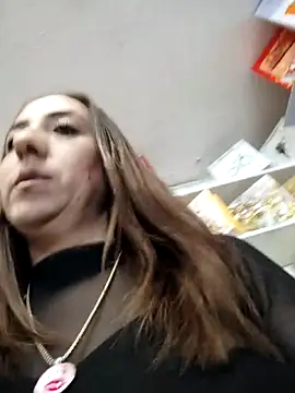 Mia Novikov online show from December 2025 06:34:02 PM