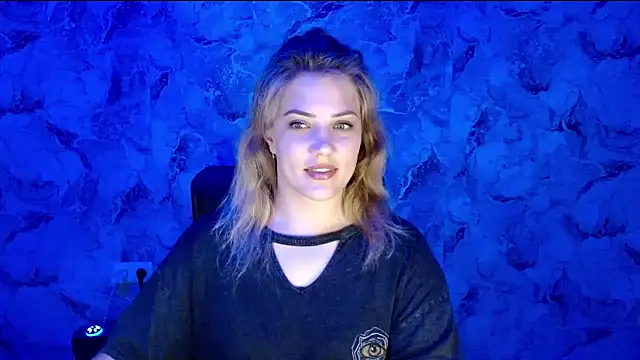 Snapshot of nika_gold1 chatting on June 2026 07:49:01 PM nika gold1 online show from June 2026 07:49:01 PM