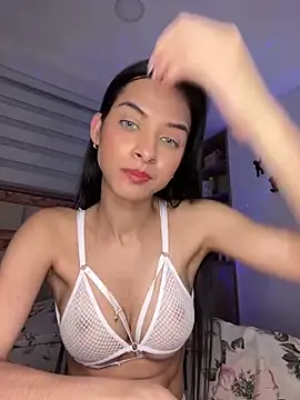 Snapshot of violetta-brown1 chatting on December 2024 05:34:01 AM violetta-brown1 online show from December 2024 05:34:01 AM